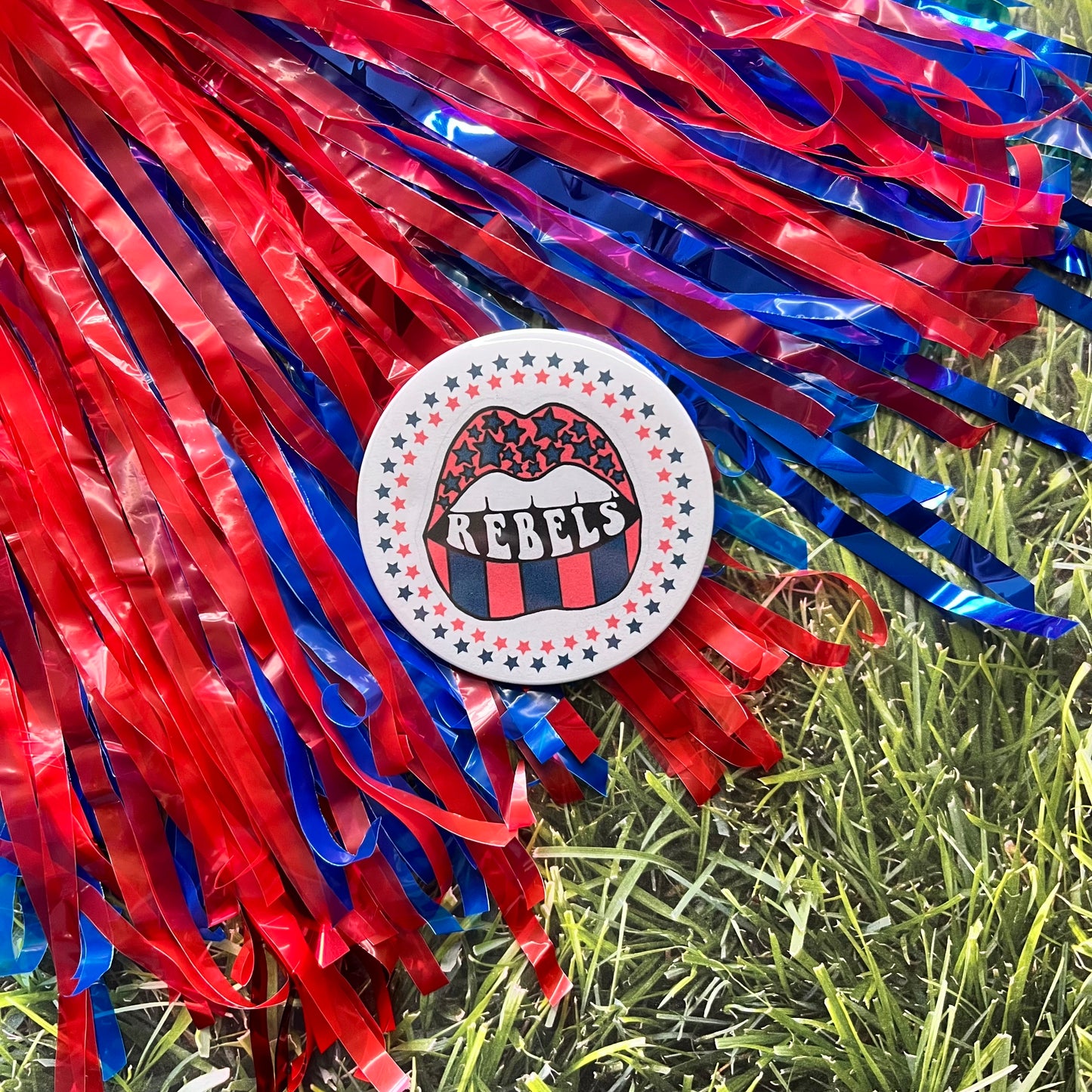 Rebel Lips Button