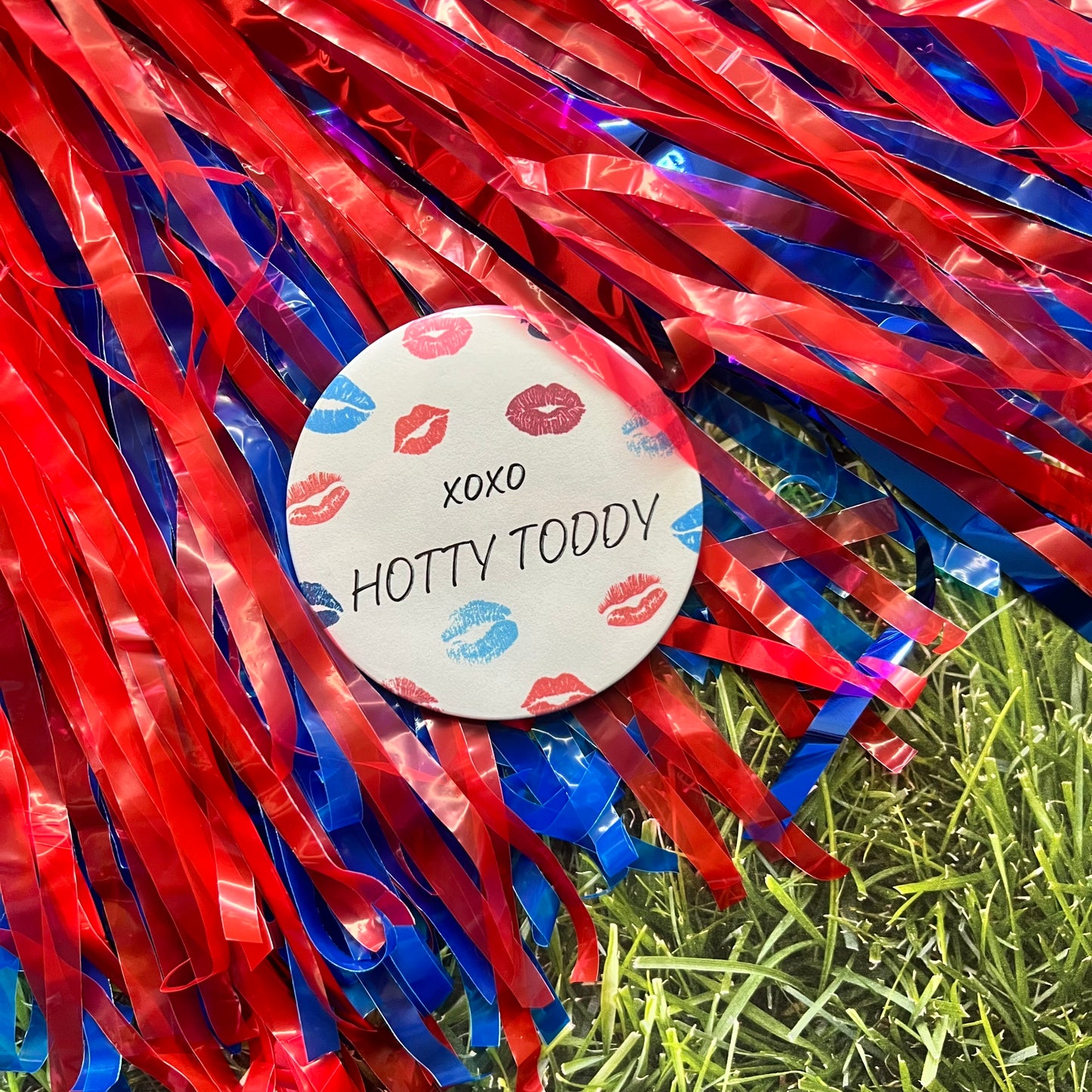 XOXO Hotty Toddy Button