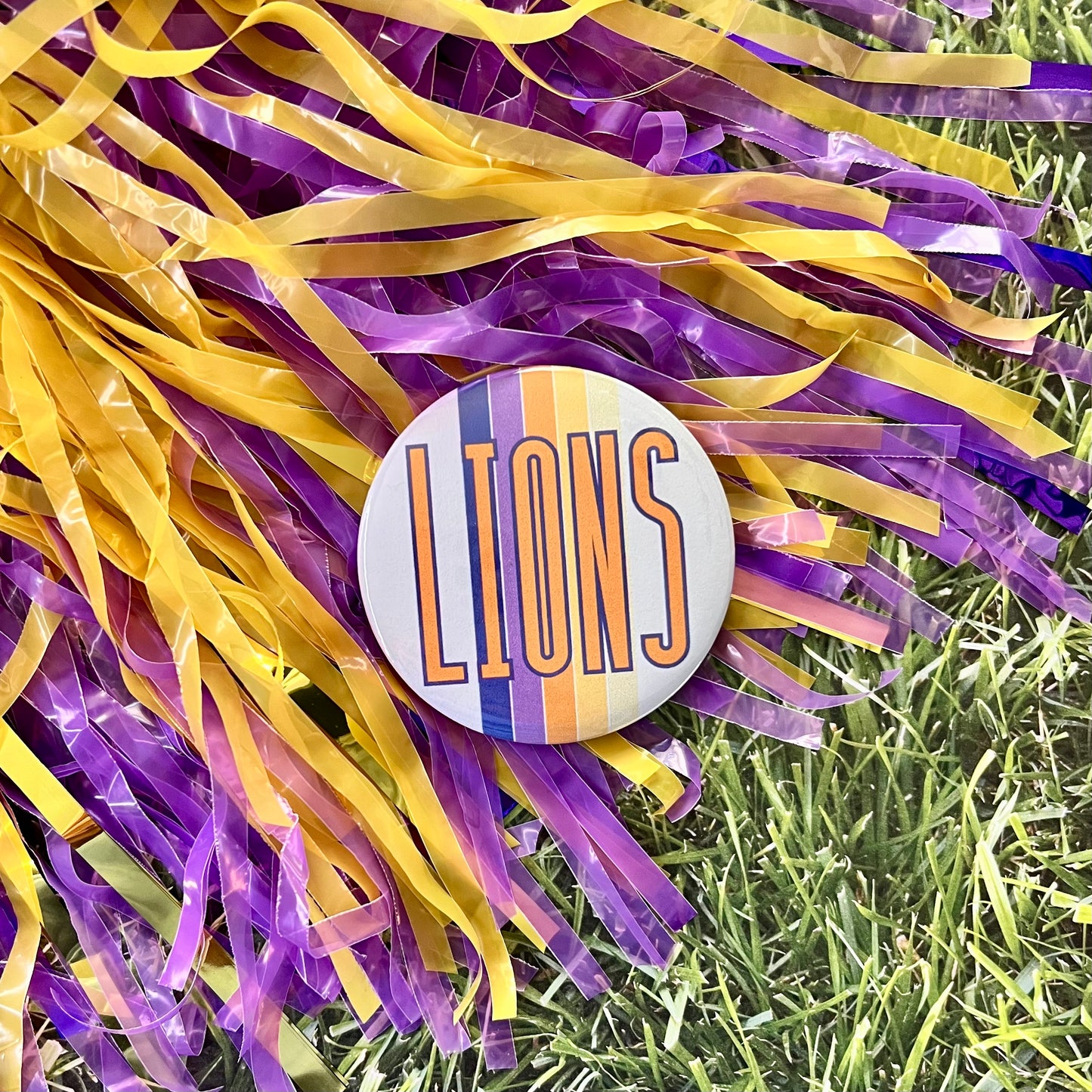 Lions Retro Stripe Button