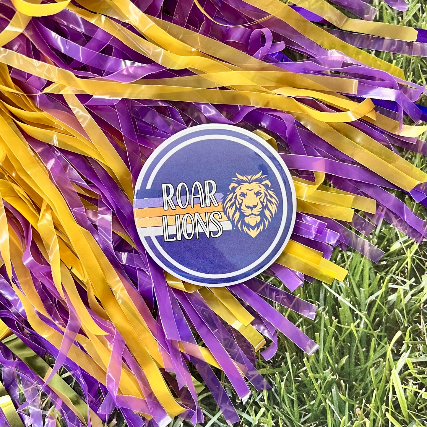 Lion Retro Stripe Button